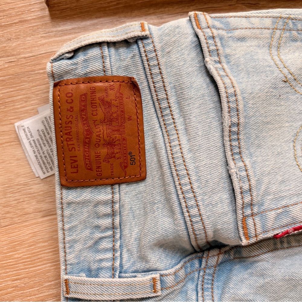 Levi's Light Blue Straight-Leg Jeans with Side Logo Tape - Picture 5 of 5